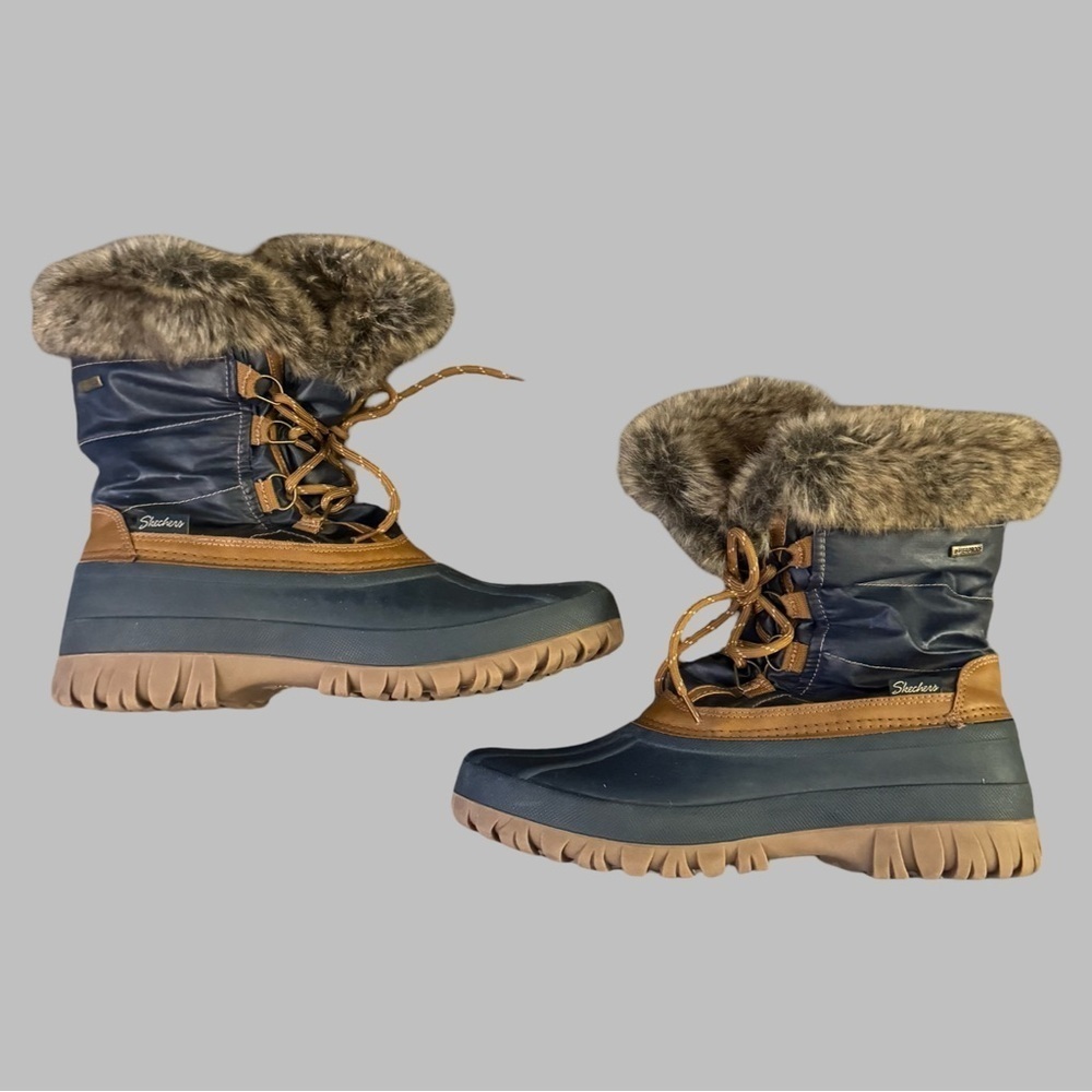 SKECHERS Women’s Windom Fur-Lined Winter Boots
